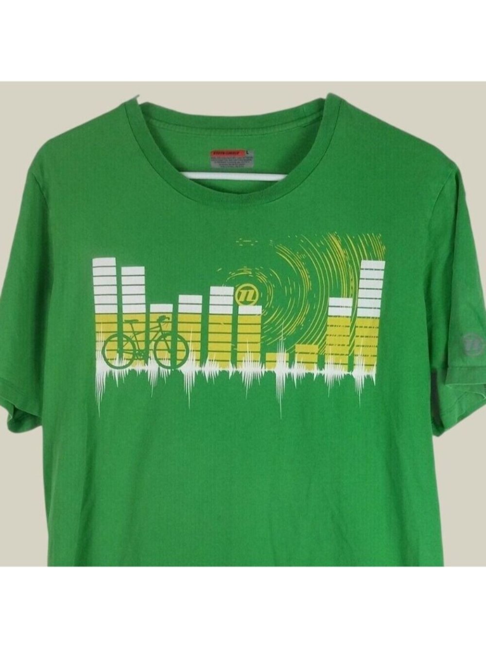 Novara Cycling Bicycle Graphic T Shirt Mens M Green Biking Gorpcore Geometric